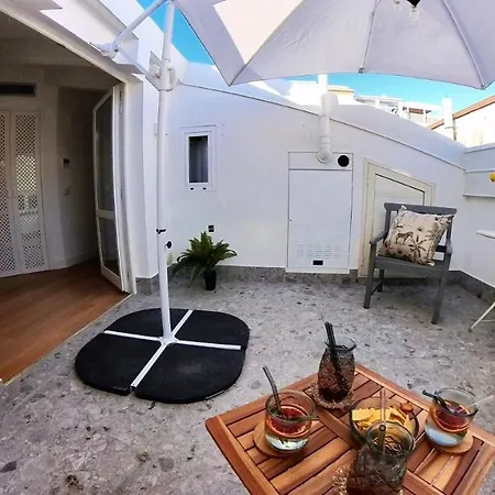 Deodato Apartments Tropea Exterior photo